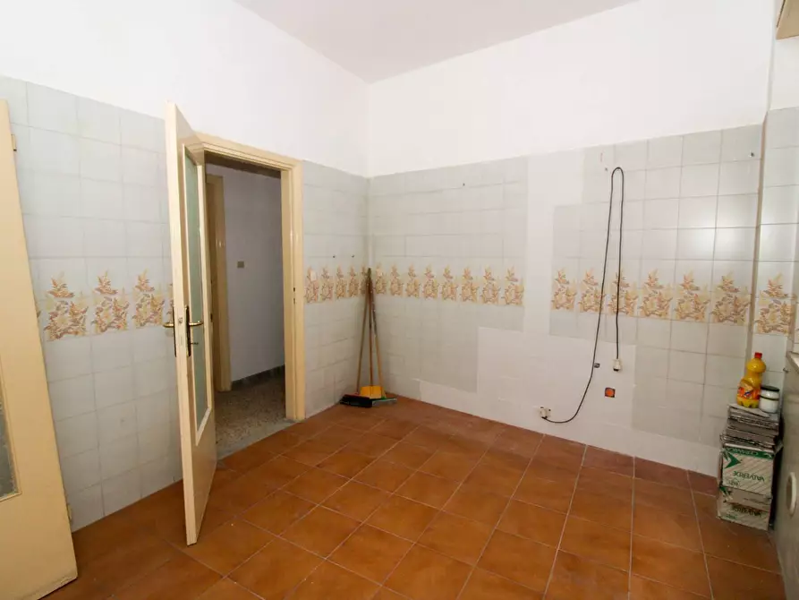 Immagine 9 di Appartamento in vendita  in via Teatro Antico 18 a Teramo