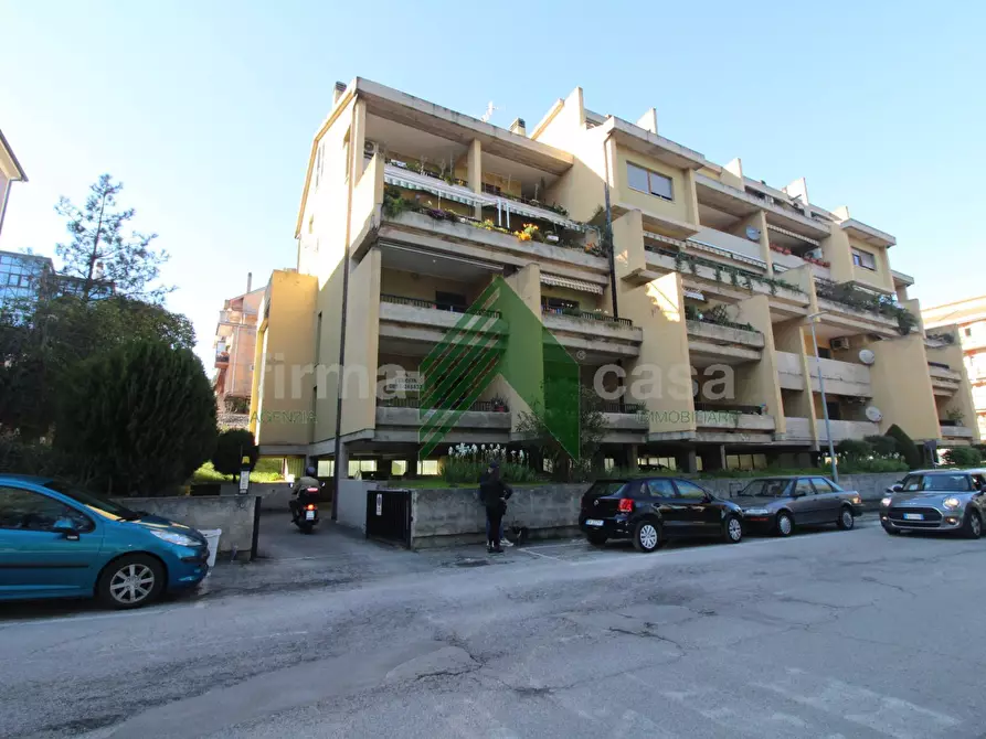 Immagine 1 di Appartamento in vendita  in via Luigi Tripoti 7 a Teramo