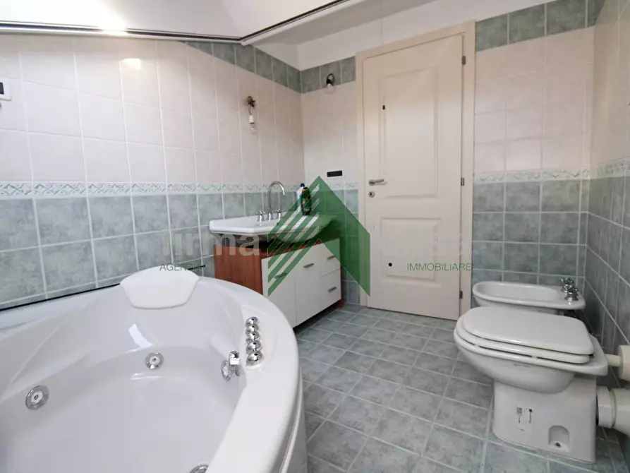 Immagine 25 di Appartamento in vendita  in località Piano Della Lenta / a Teramo