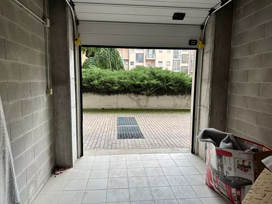 Immagine 20 di Box auto in vendita  in Via Poirino 21/A a Torino