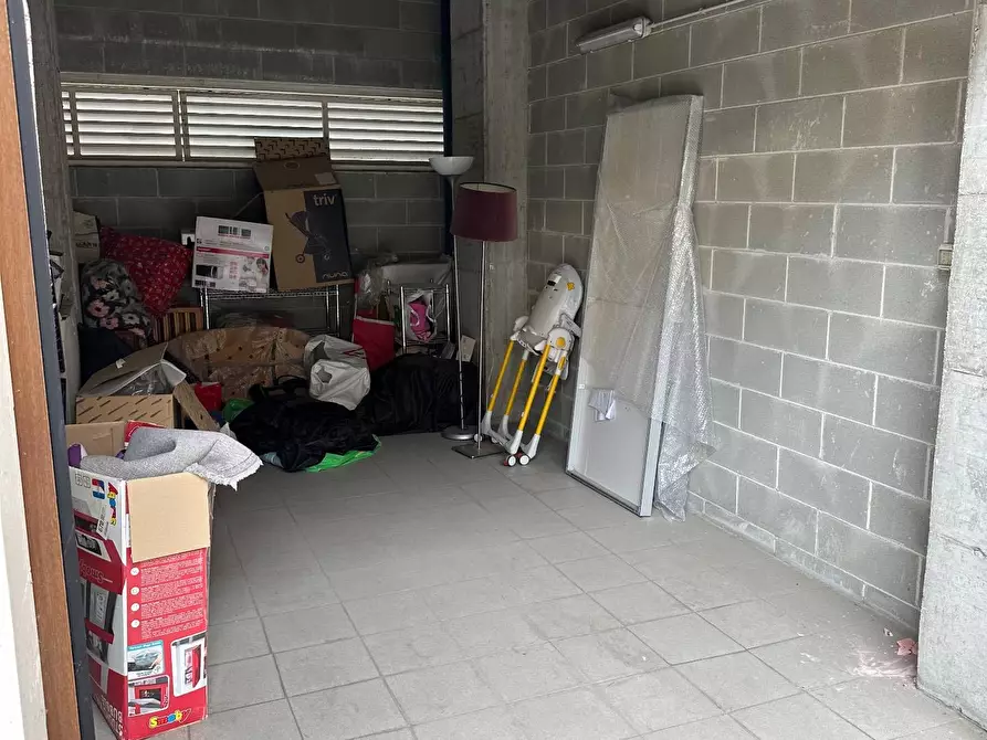 Immagine 21 di Box auto in vendita  in Via Poirino 21/A a Torino