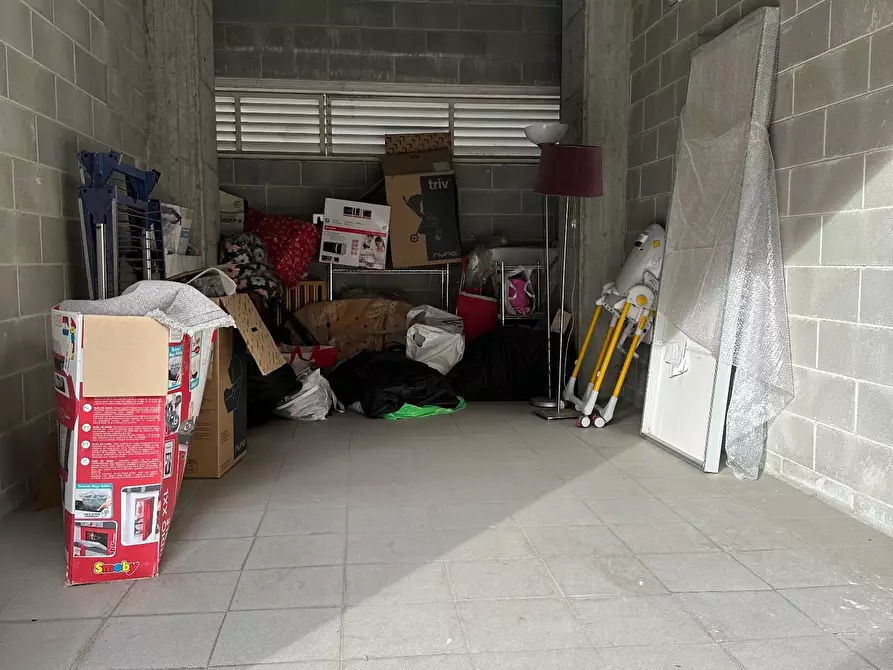 Immagine 26 di Box auto in vendita  in Via Poirino 21/A a Torino