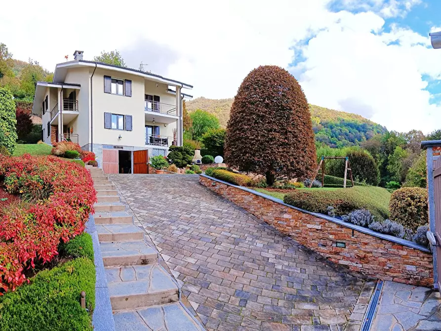 Immagine 19 di Villa in vendita  in Via Pracastel 10 a Torre Pellice