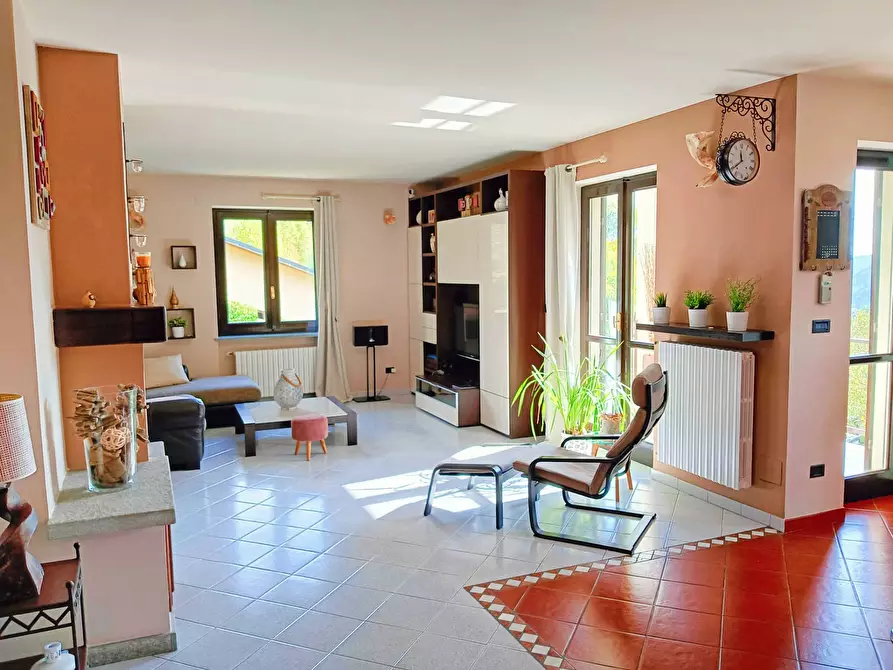 Immagine 26 di Villa in vendita  in Via Pracastel 10 a Torre Pellice