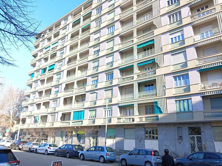 Immagine 1 di Appartamento in vendita  in Piazzale San Gabriele Di Gorizia 175 a Torino