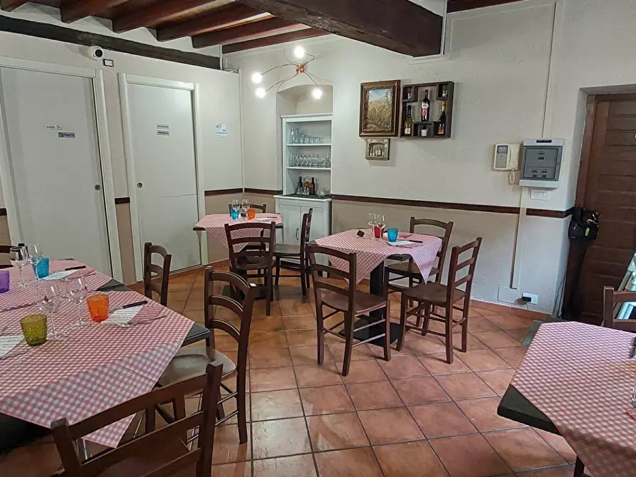 Immagine 3 di Locale commerciale in vendita  in Vicolo Termine 2 a Pinerolo