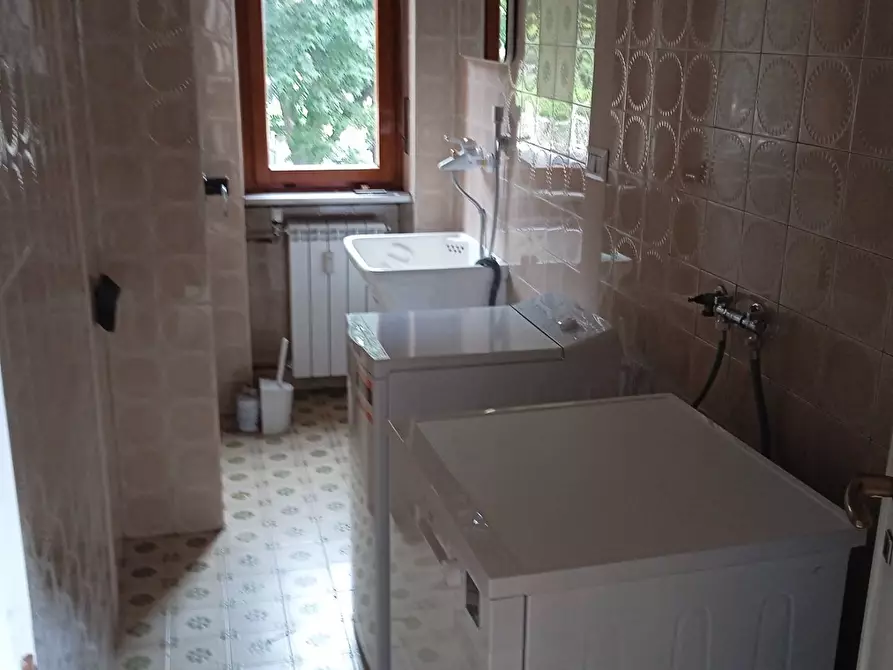 Immagine 37 di Appartamento in affitto  in corso Svizzera 76 a Torino