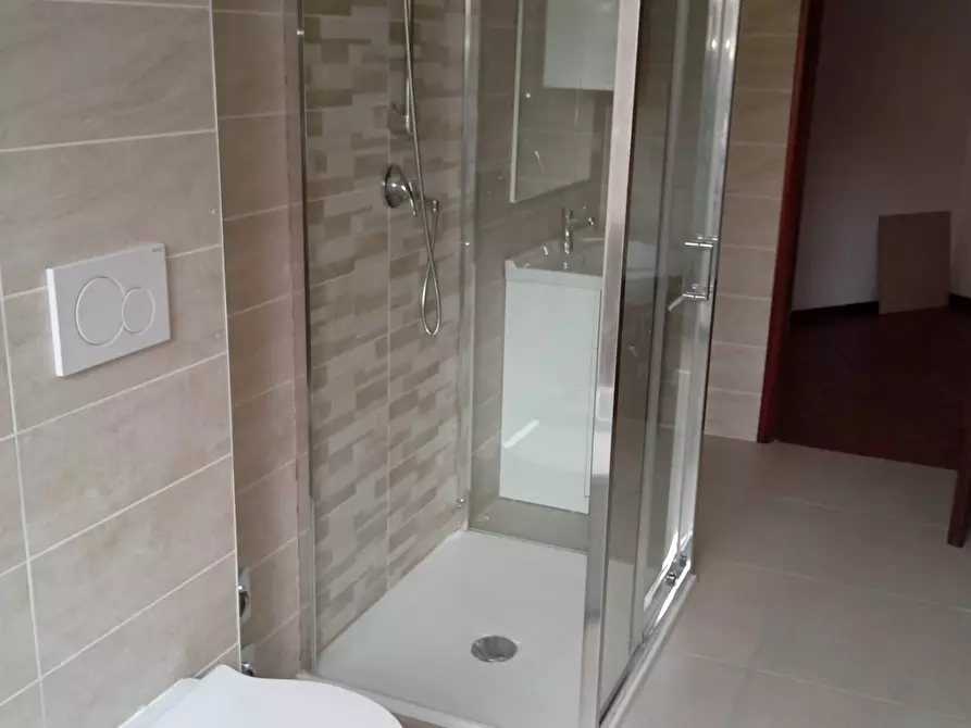 Immagine 29 di Appartamento in affitto  in corso Svizzera 76 a Torino