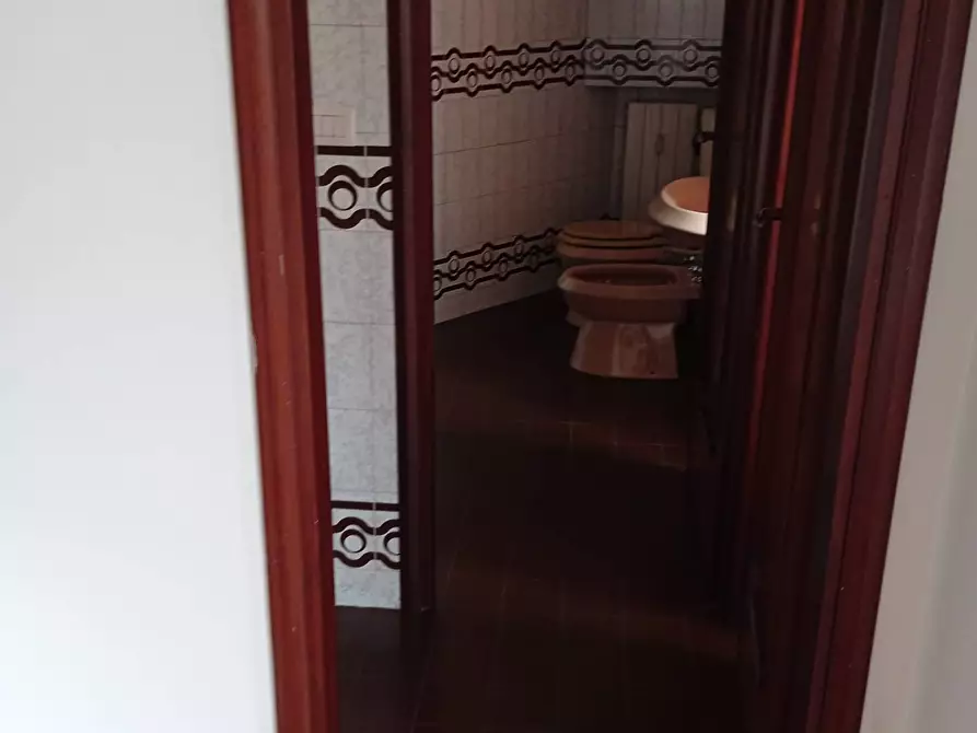 Immagine 33 di Appartamento in affitto  in corso Svizzera 76 a Torino