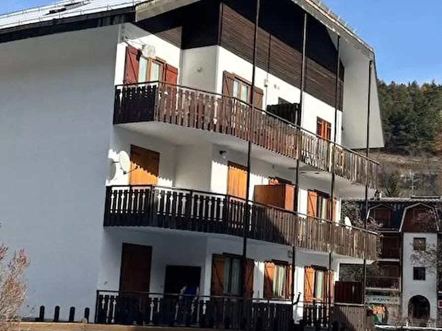 Immagine 33 di Appartamento in vendita  in Via Montello 15 a Cesana Torinese