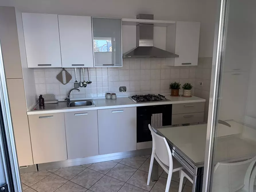 Immagine 30 di Appartamento in affitto  in Via Arnaldo Da Brescia 71 a Torino