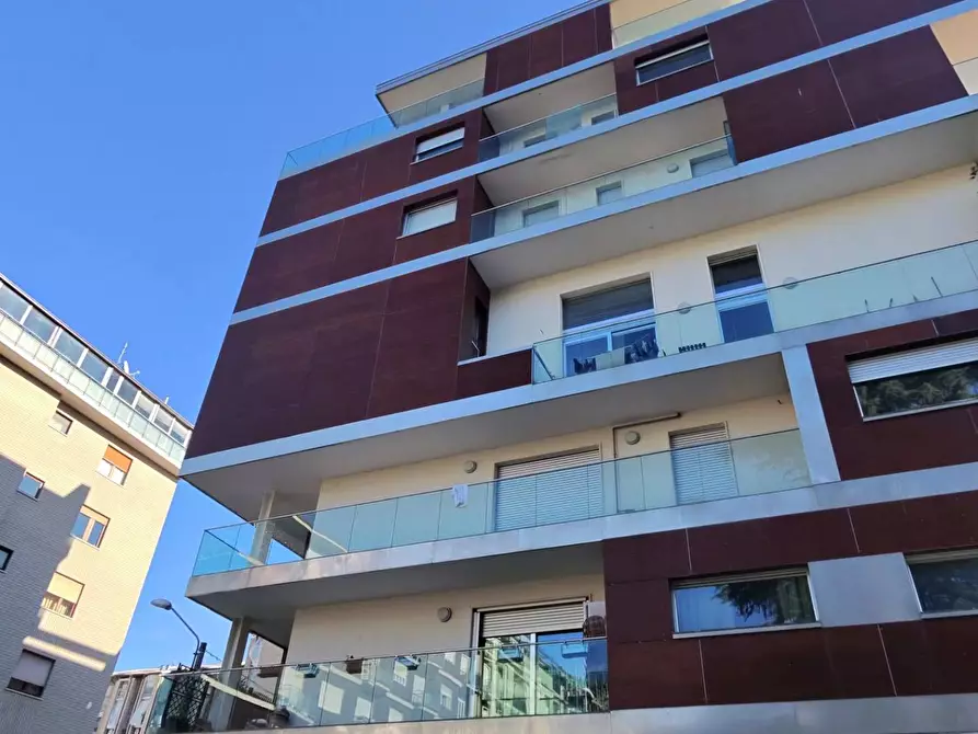 Immagine 31 di Appartamento in affitto  in Via Arnaldo Da Brescia 71 a Torino