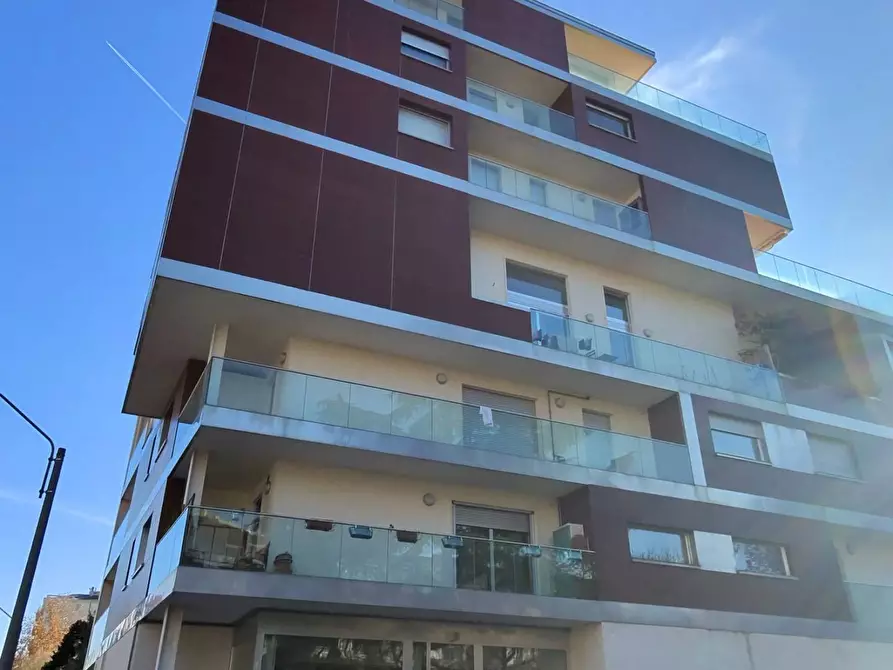 Immagine 32 di Appartamento in affitto  in Via Arnaldo Da Brescia 71 a Torino