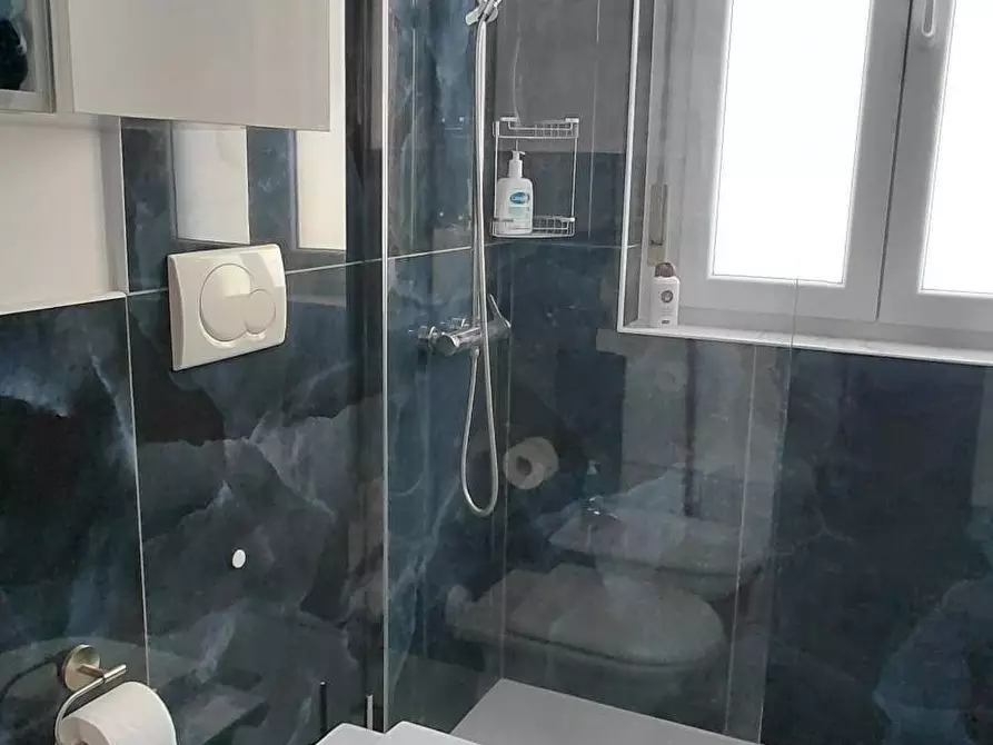 Immagine 15 di Appartamento in vendita  in Strada Del Portone 35 a Torino