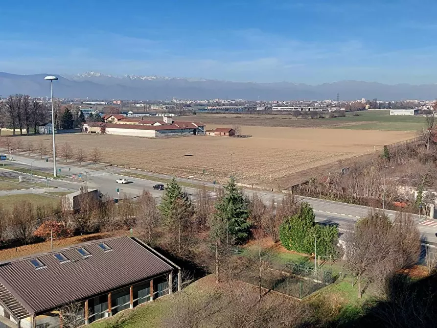 Immagine 27 di Appartamento in vendita  in Strada Del Portone 35 a Torino