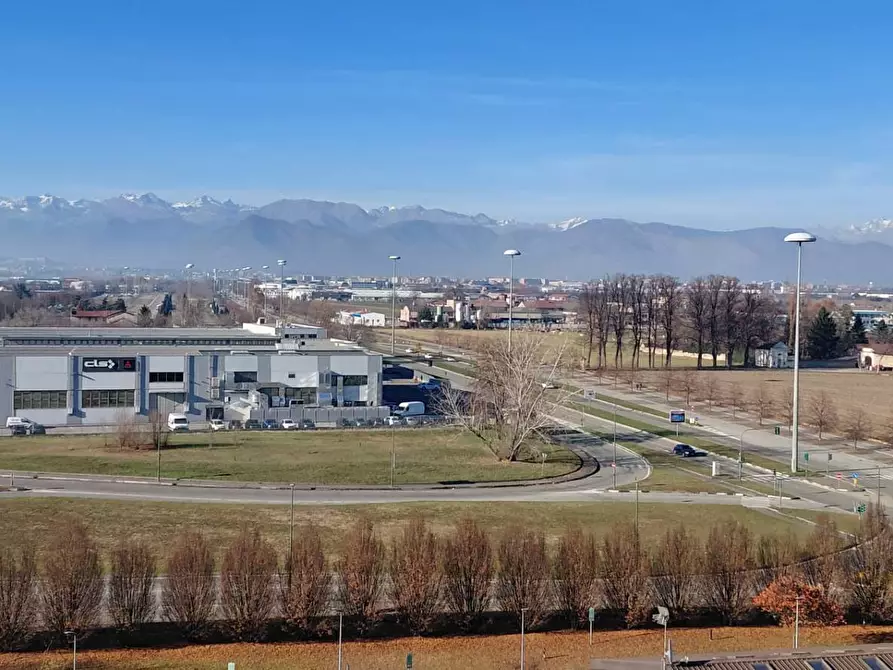 Immagine 25 di Appartamento in vendita  in Strada Del Portone 35 a Torino