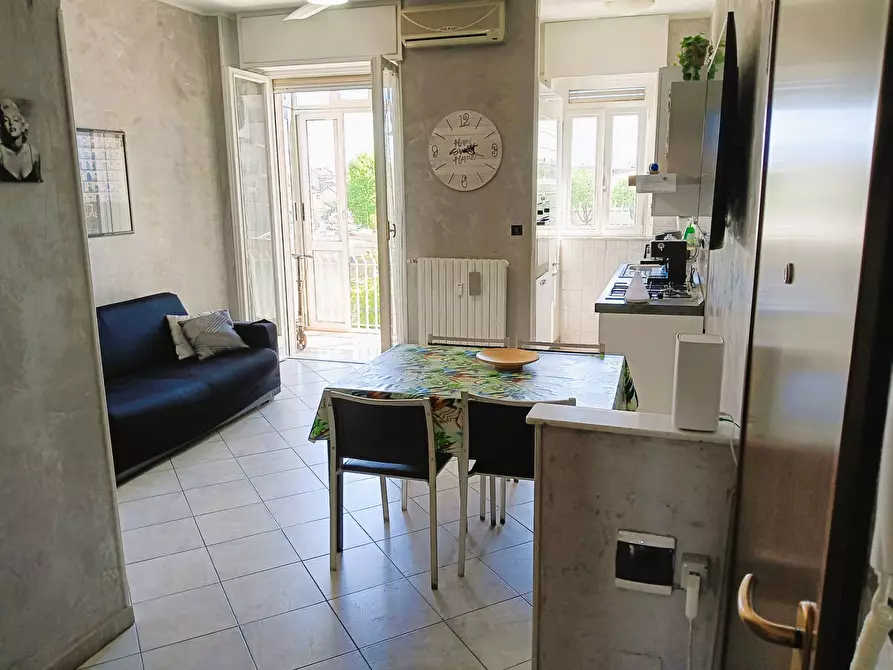 Immagine 2 di Appartamento in vendita  in Via Rueglio 16 a Torino