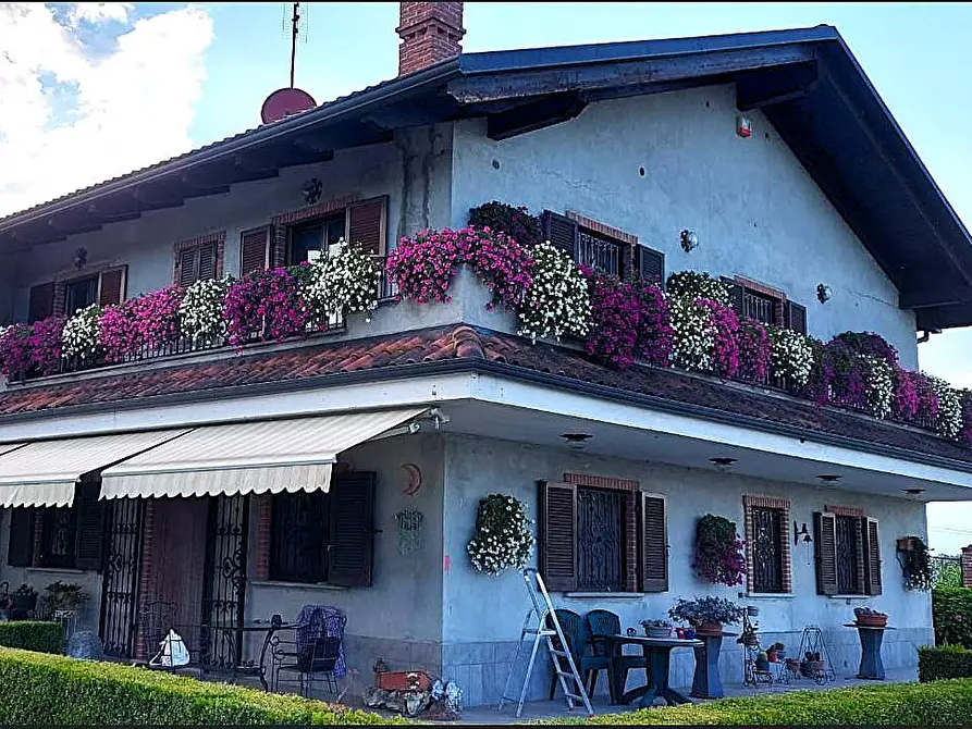 Immagine 1 di Villa in vendita  in Località Vauda 1 a Alpette