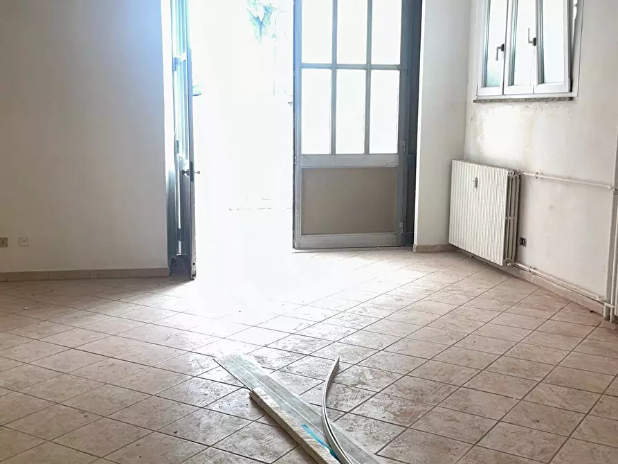 Immagine 14 di Locale commerciale in affitto  in VIA SAN DONATO 73 a Torino