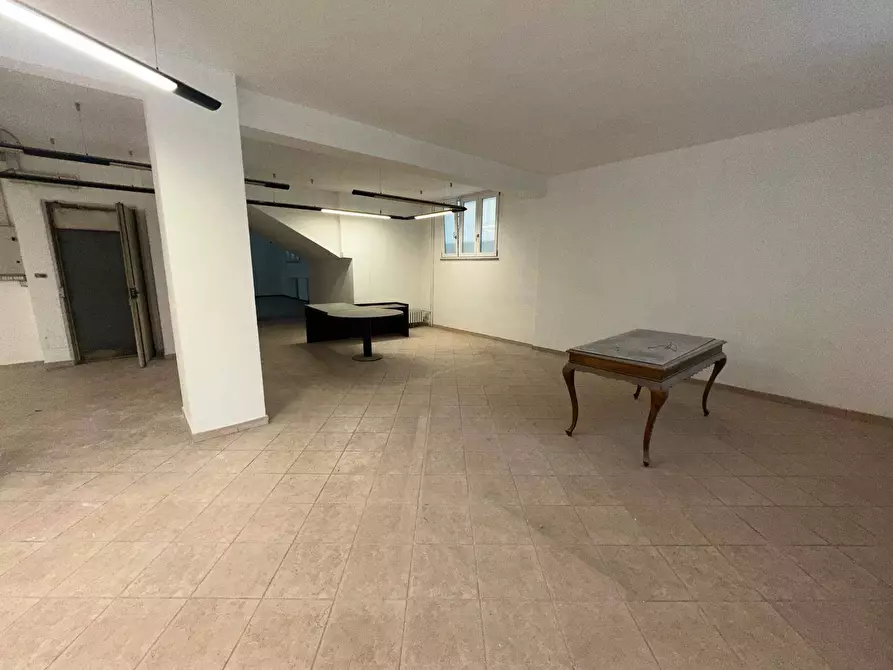 Immagine 17 di Locale commerciale in affitto  in VIA SAN DONATO 73 a Torino