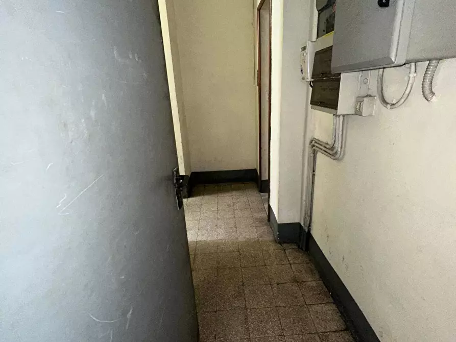 Immagine 24 di Locale commerciale in affitto  in VIA SAN DONATO 73 a Torino