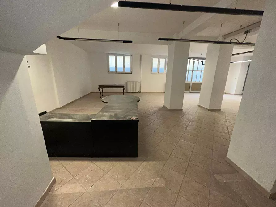 Immagine 26 di Locale commerciale in affitto  in VIA SAN DONATO 73 a Torino