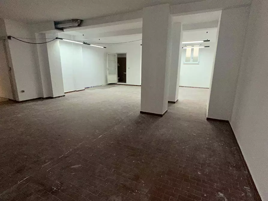 Immagine 30 di Locale commerciale in affitto  in VIA SAN DONATO 73 a Torino