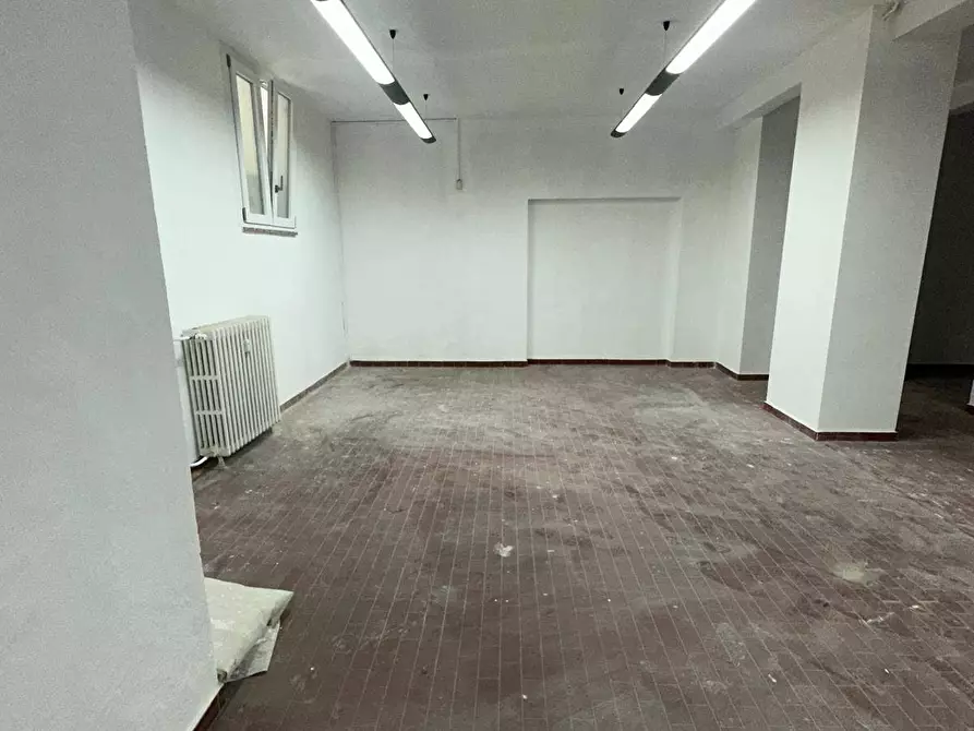 Immagine 34 di Locale commerciale in affitto  in VIA SAN DONATO 73 a Torino