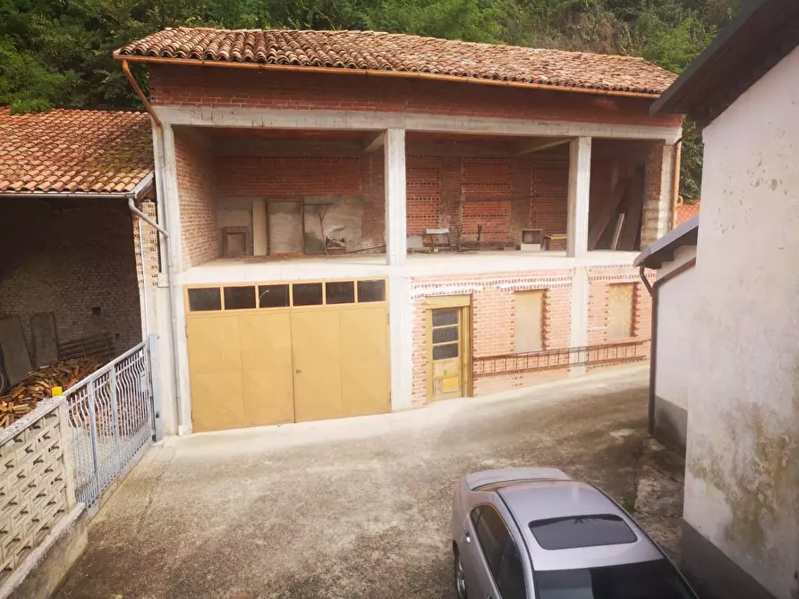 Immagine 10 di Casa indipendente in vendita  in Via Morra 8 a Camino