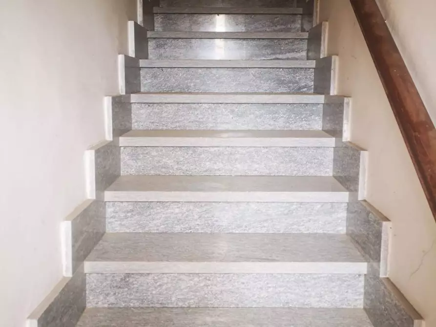 Immagine 16 di Casa indipendente in vendita  in Via Morra 8 a Camino