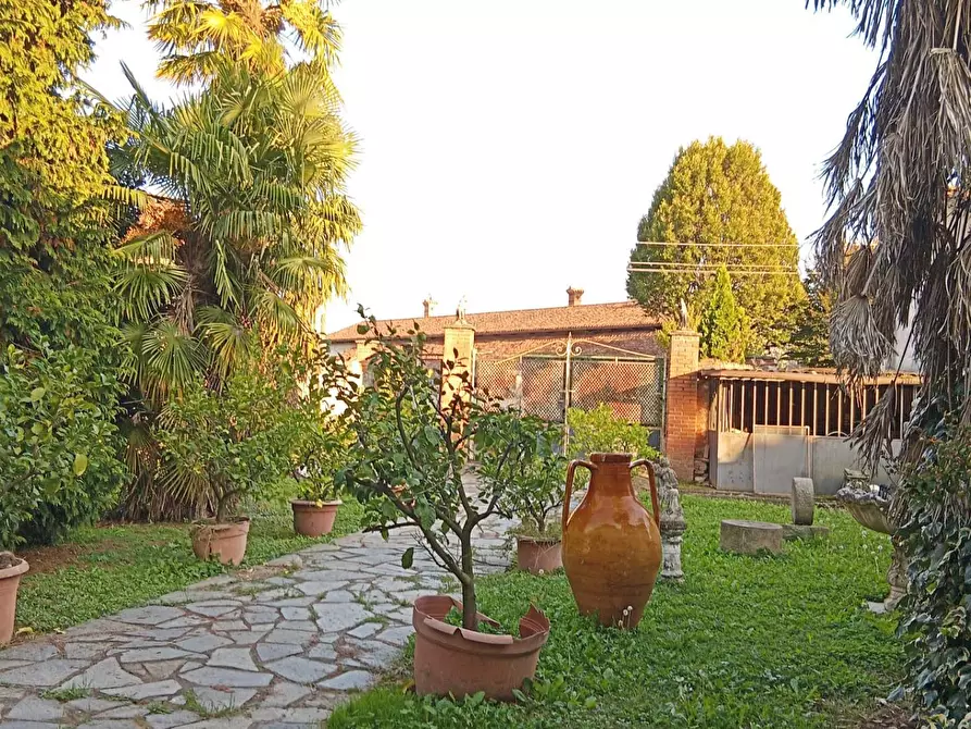 Immagine 2 di Casa indipendente in vendita  in Via Pascaretto 62 a Pinerolo