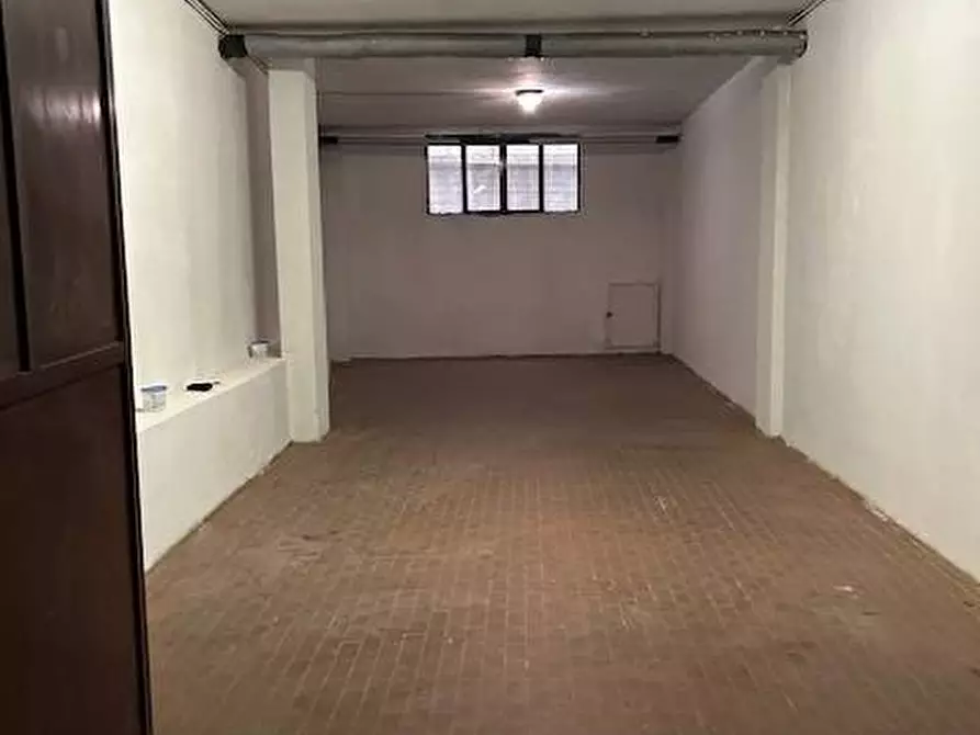 Immagine 4 di Magazzino in vendita  in Via Nallino 42 a Torino