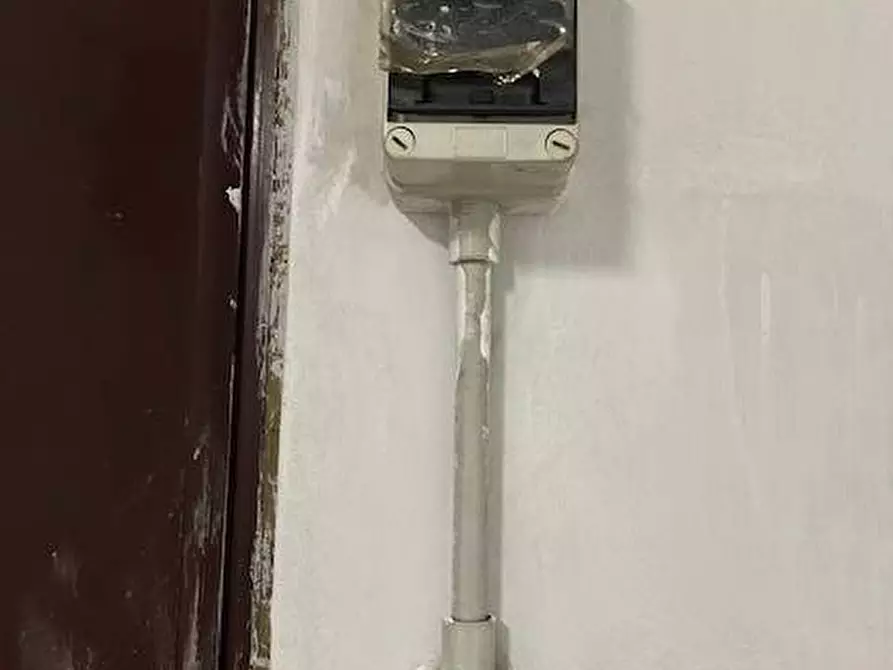 Immagine 9 di Magazzino in vendita  in Via Nallino 42 a Torino