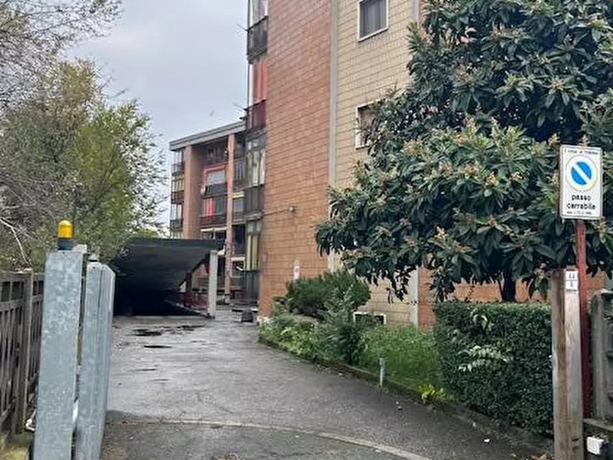 Immagine 2 di Magazzino in vendita  in Via Nallino 42 a Torino