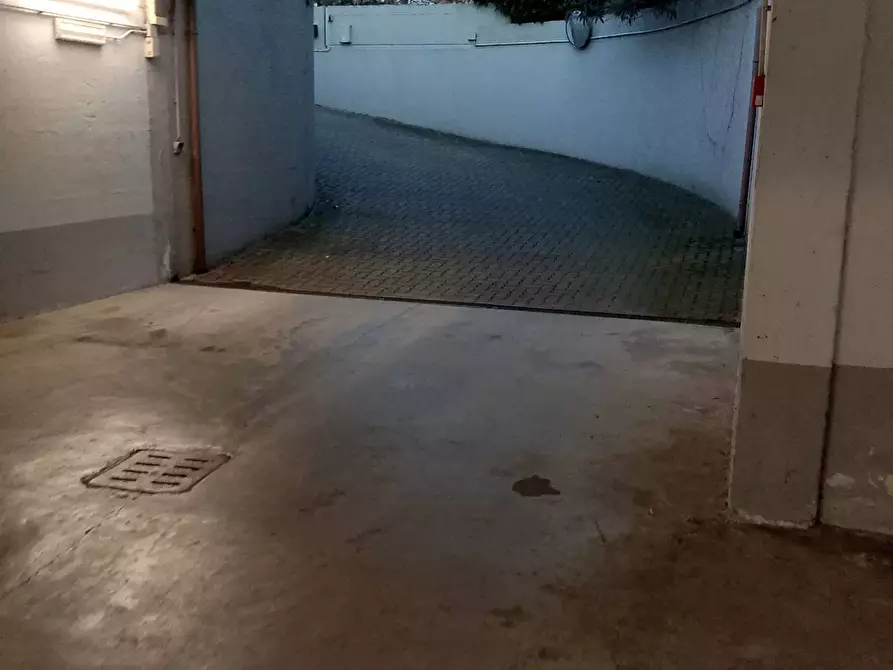 Immagine 11 di Box auto in vendita  in VIA BAZZANINI 15 a Venaria Reale