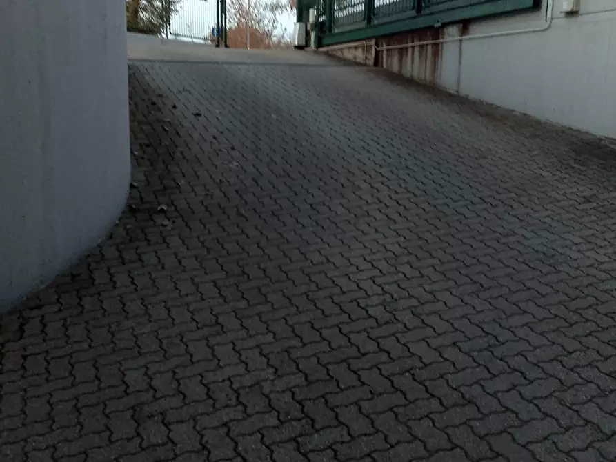 Immagine 12 di Box auto in vendita  in VIA BAZZANINI 15 a Venaria Reale