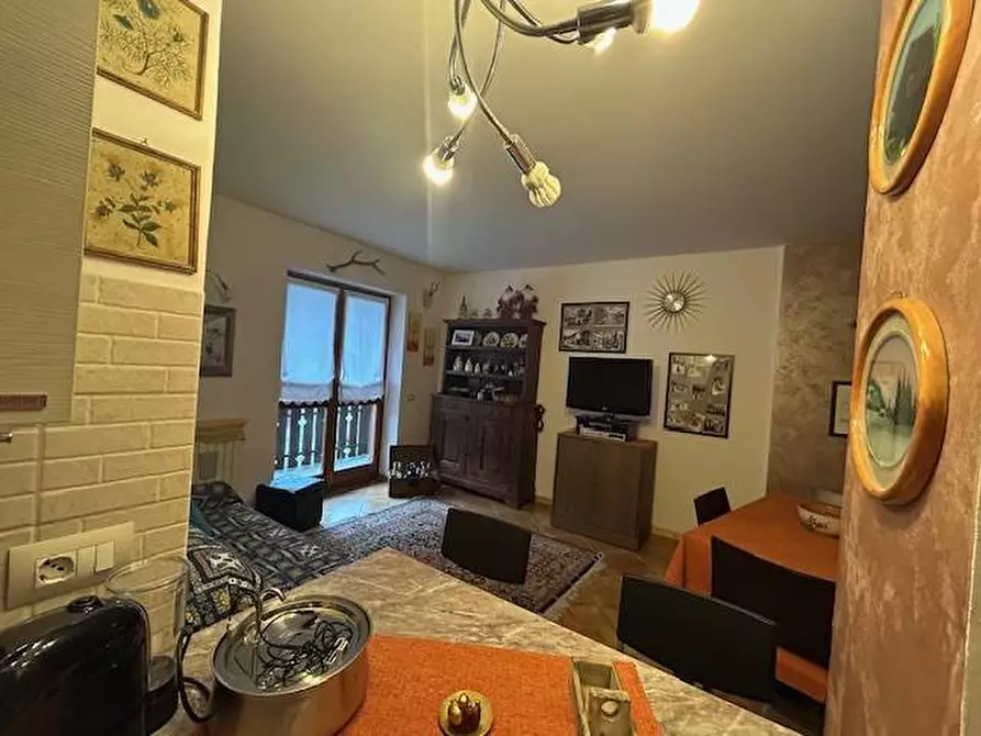 Immagine 9 di Appartamento in vendita  in Via Montello 15 a Cesana Torinese