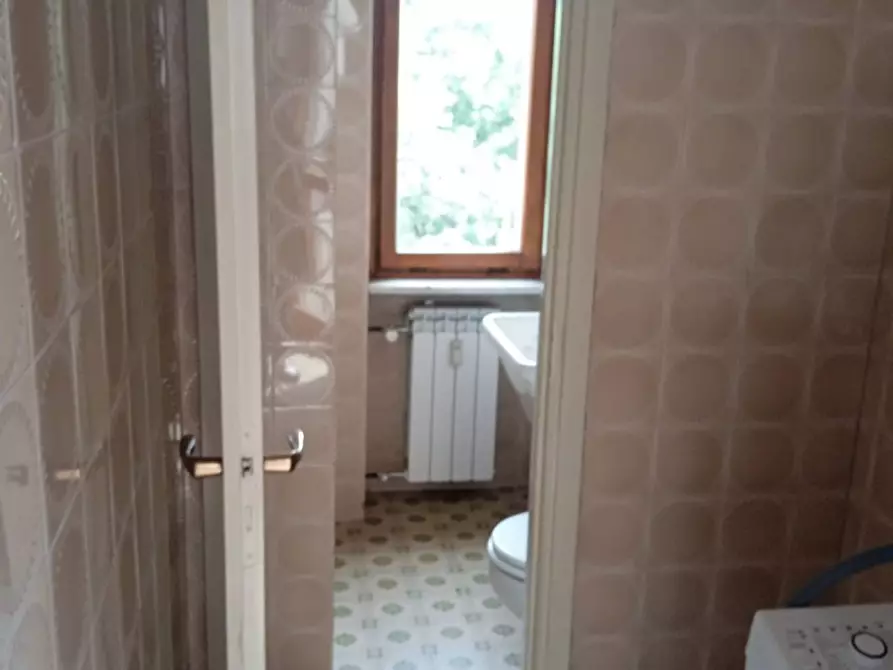 Immagine 37 di Appartamento in affitto  in corso Svizzera 76 a Torino