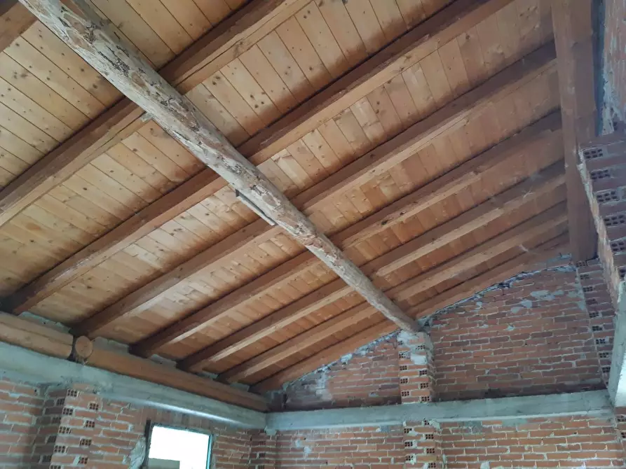 Immagine 3 di Rustico / casale in vendita  in VIA VECCHIA VALGRANA 22 a Bellino