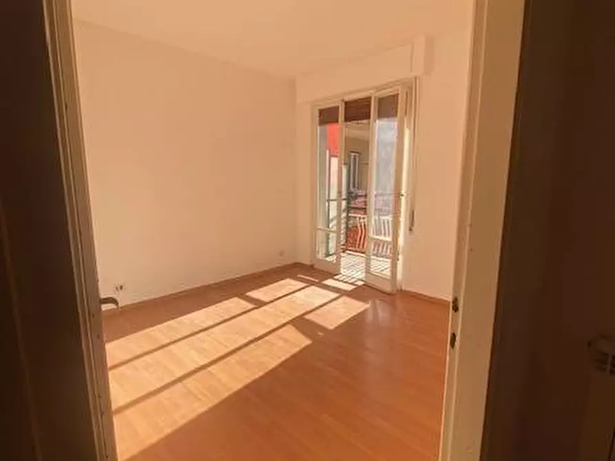 Immagine 10 di Appartamento in vendita  in VIA SOTTOCNVENTO 55 a Ventimiglia