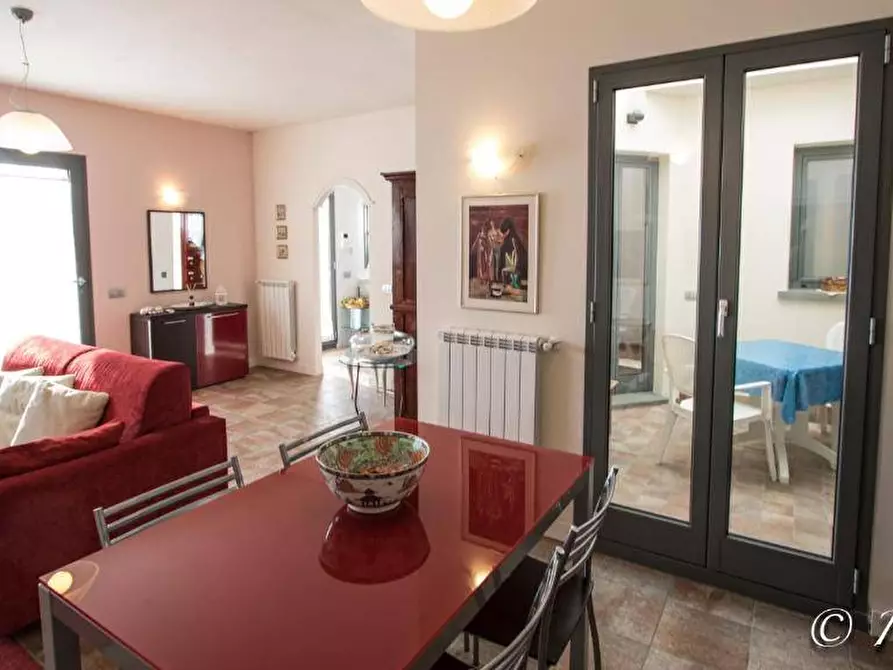 Immagine 10 di Casa semindipendente in vendita  in VIA MONTEFONTANE 35 a Camporosso