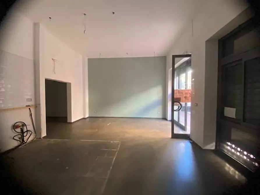 Immagine 3 di Locale commerciale in affitto  in via cavour 8 a Ventimiglia