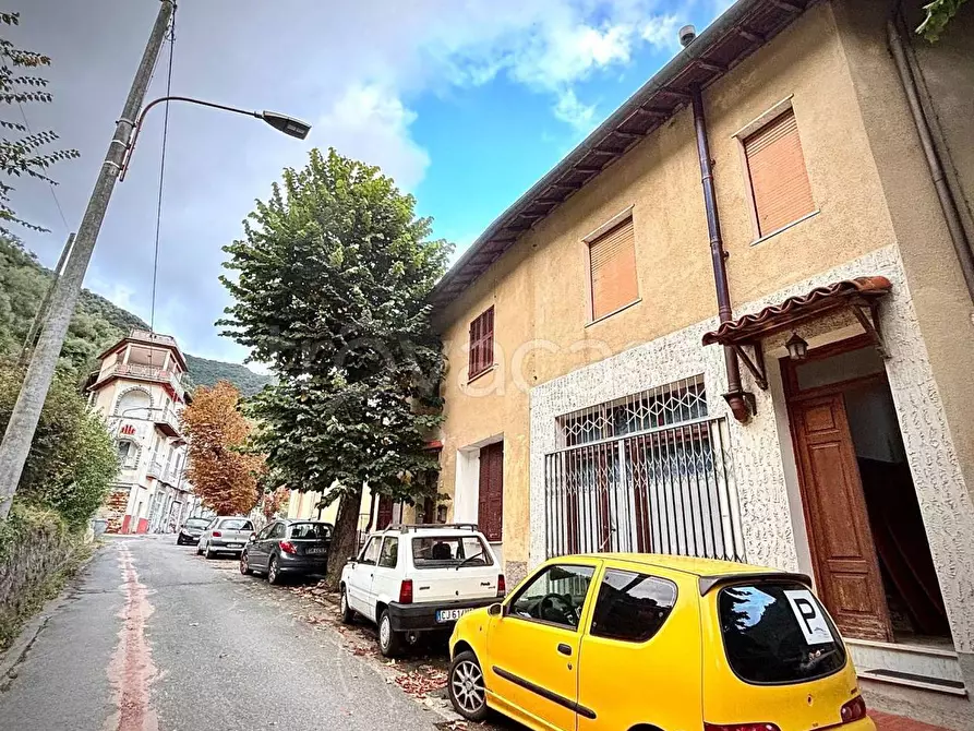 Immagine 7 di Appartamento in vendita  in corso ludovico isnardi 51 a Pigna