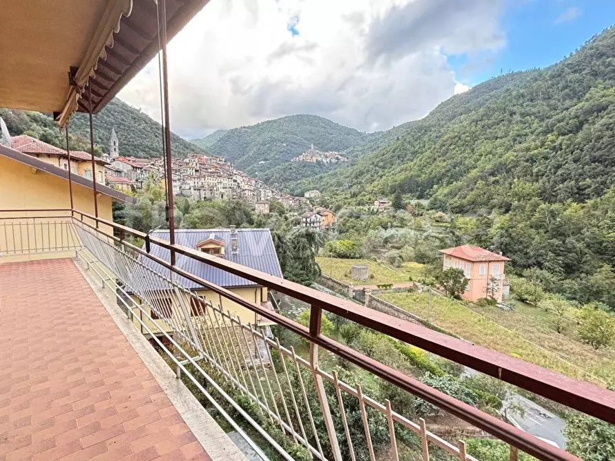 Immagine 10 di Appartamento in vendita  in corso ludovico isnardi 51 a Pigna