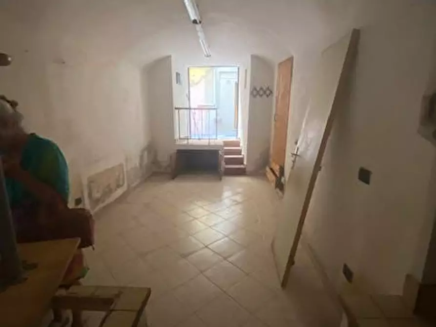 Immagine 7 di Magazzino in vendita  in via piemonte 35 a Ventimiglia