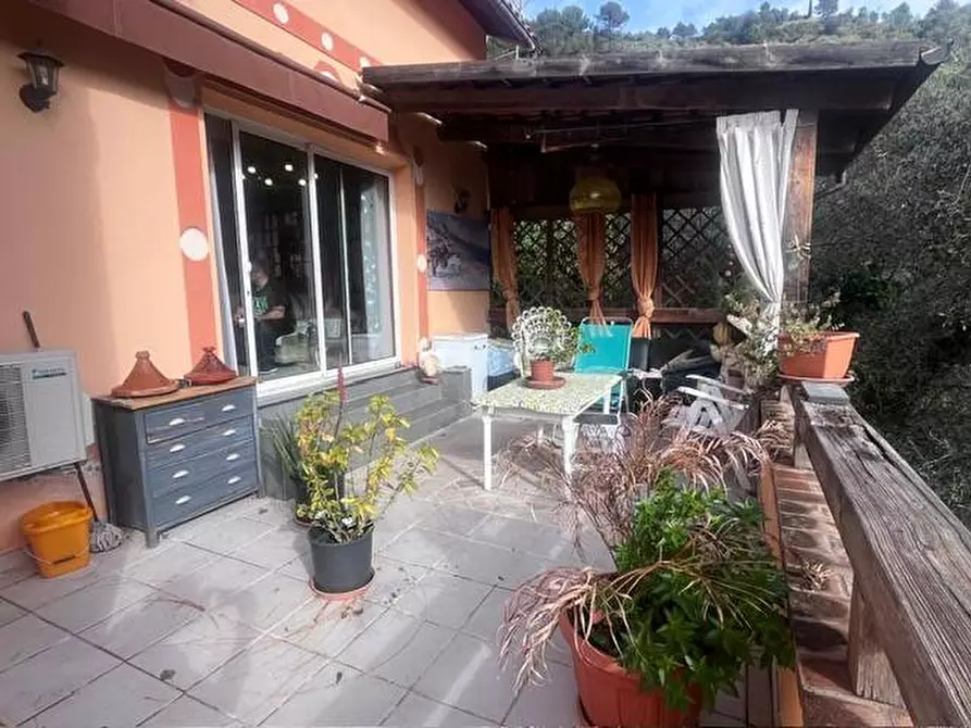 Immagine 1 di Casa indipendente in vendita  in farzione Verrandi snc a Ventimiglia