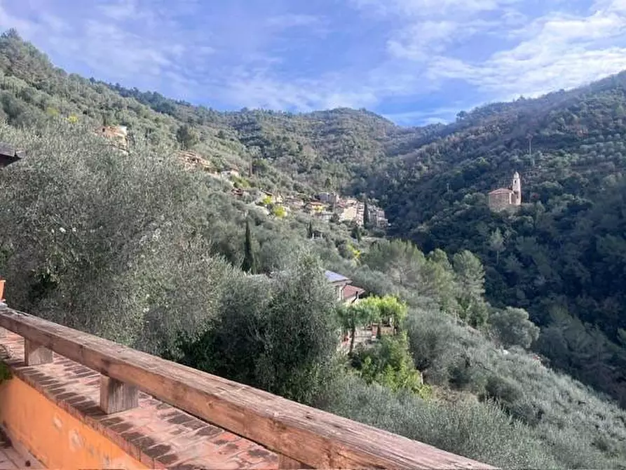 Immagine 3 di Casa indipendente in vendita  in farzione Verrandi snc a Ventimiglia
