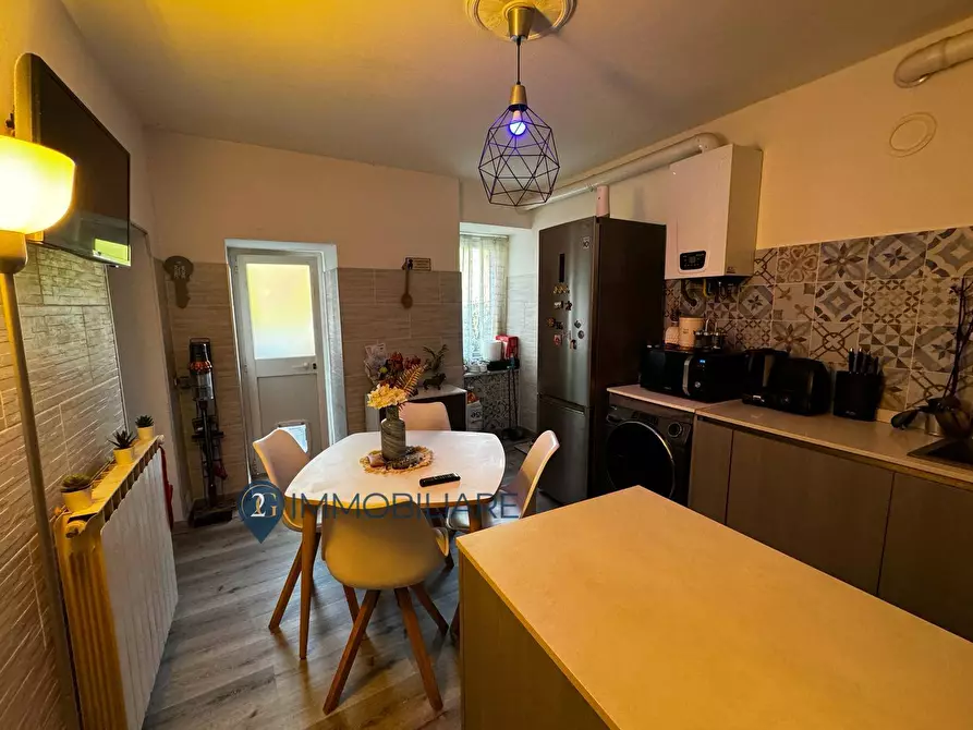 Immagine 3 di Appartamento in vendita  in Via Borgo San Bernardo 11 a Beverino