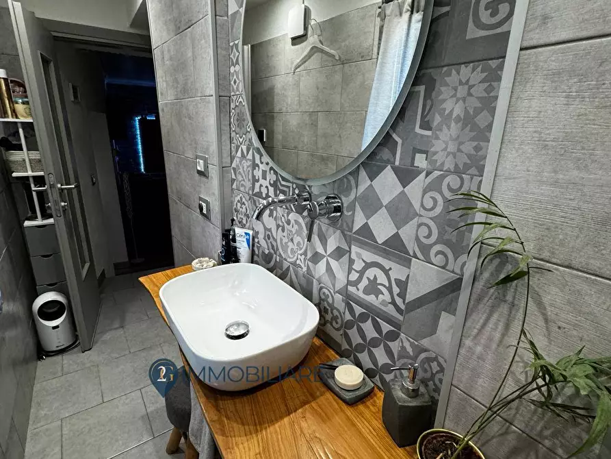 Immagine 2 di Appartamento in vendita  in Via Borgo San Bernardo 11 a Beverino