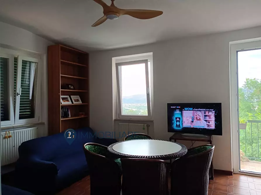 Immagine 4 di Appartamento in vendita  in Via Colombo a Ameglia